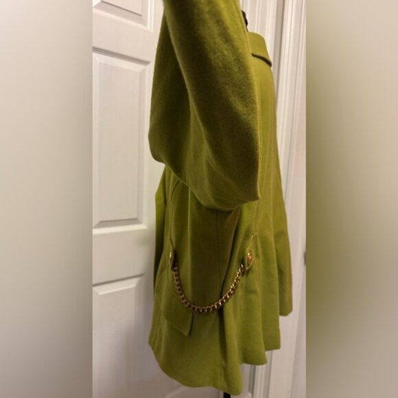 Women's Green Double-Breasted Coat - Picture 12 of 16